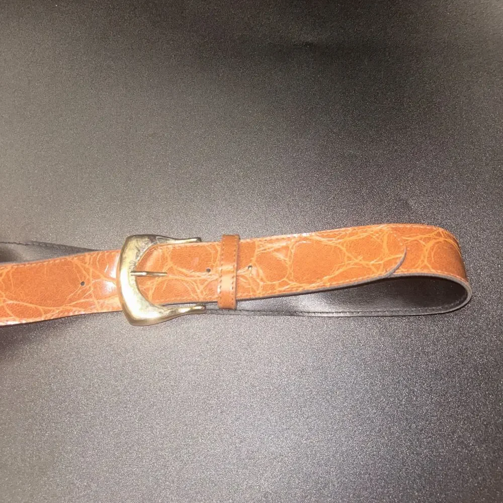 Brown Tan Faux Leather Textured Gold-Tone Hardware Adjustable Belt Womens Size 8
